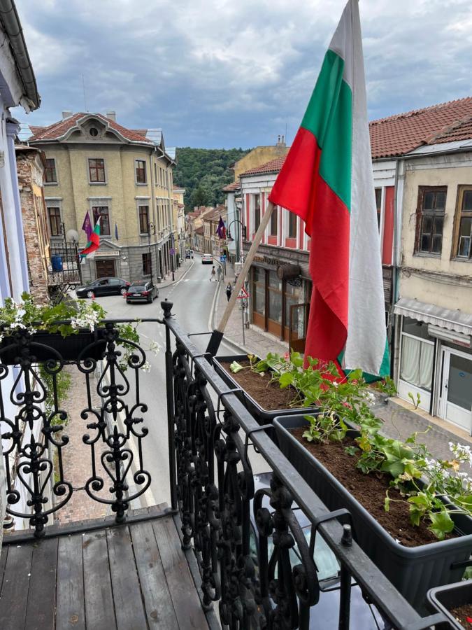 Tsarevets Residence Veliko Tŭrnovo Exterior foto